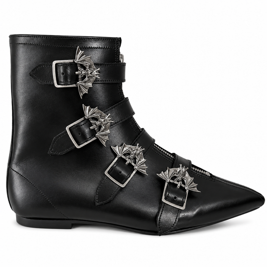 Evie - 4 Bat Buckle Pike