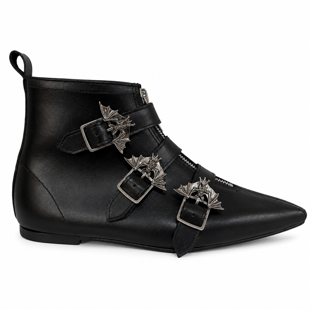 Thea - 3 Bat Buckle Pike