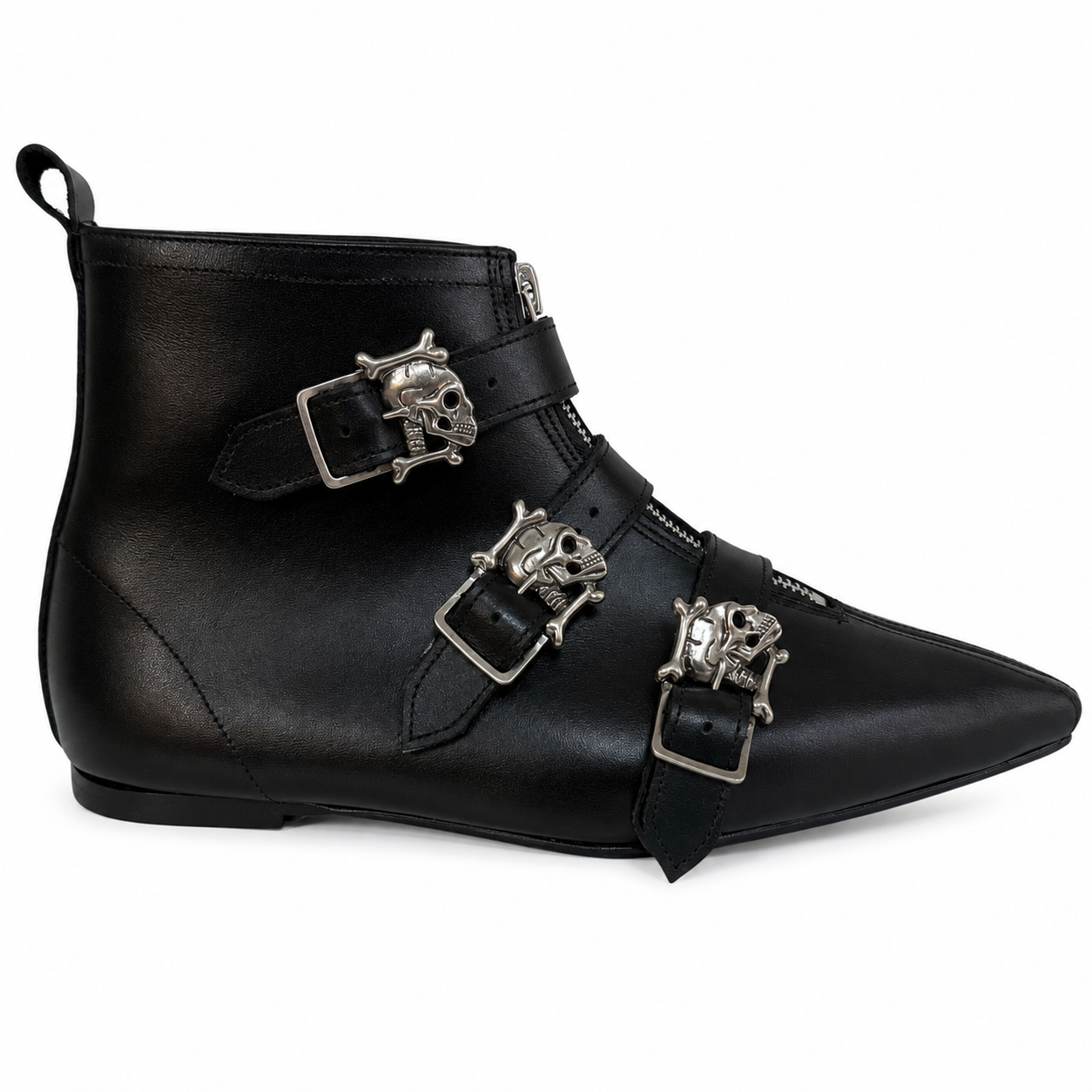 Thea - 3 Skull Buckle Pike