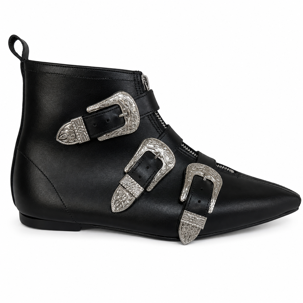 Thea - 3 Cowboy Buckle Pike