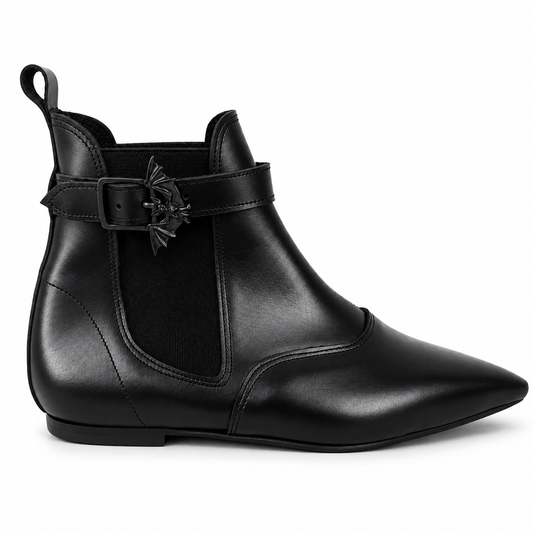 Oliver - Chelsea Bat Buckle Pike (Black Edition)